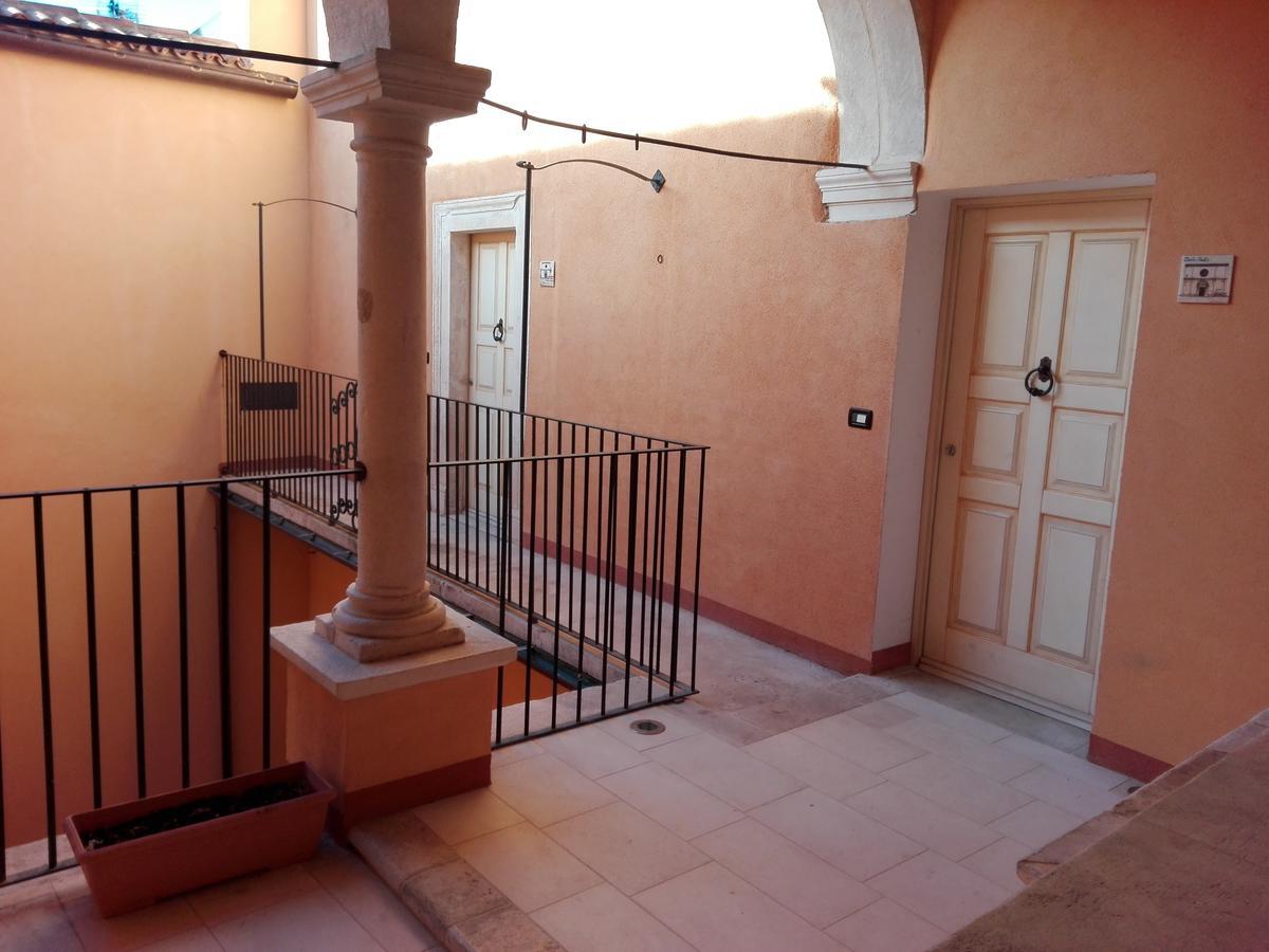 B&B Palazzo Cappa LʼAquila Kültér fotó